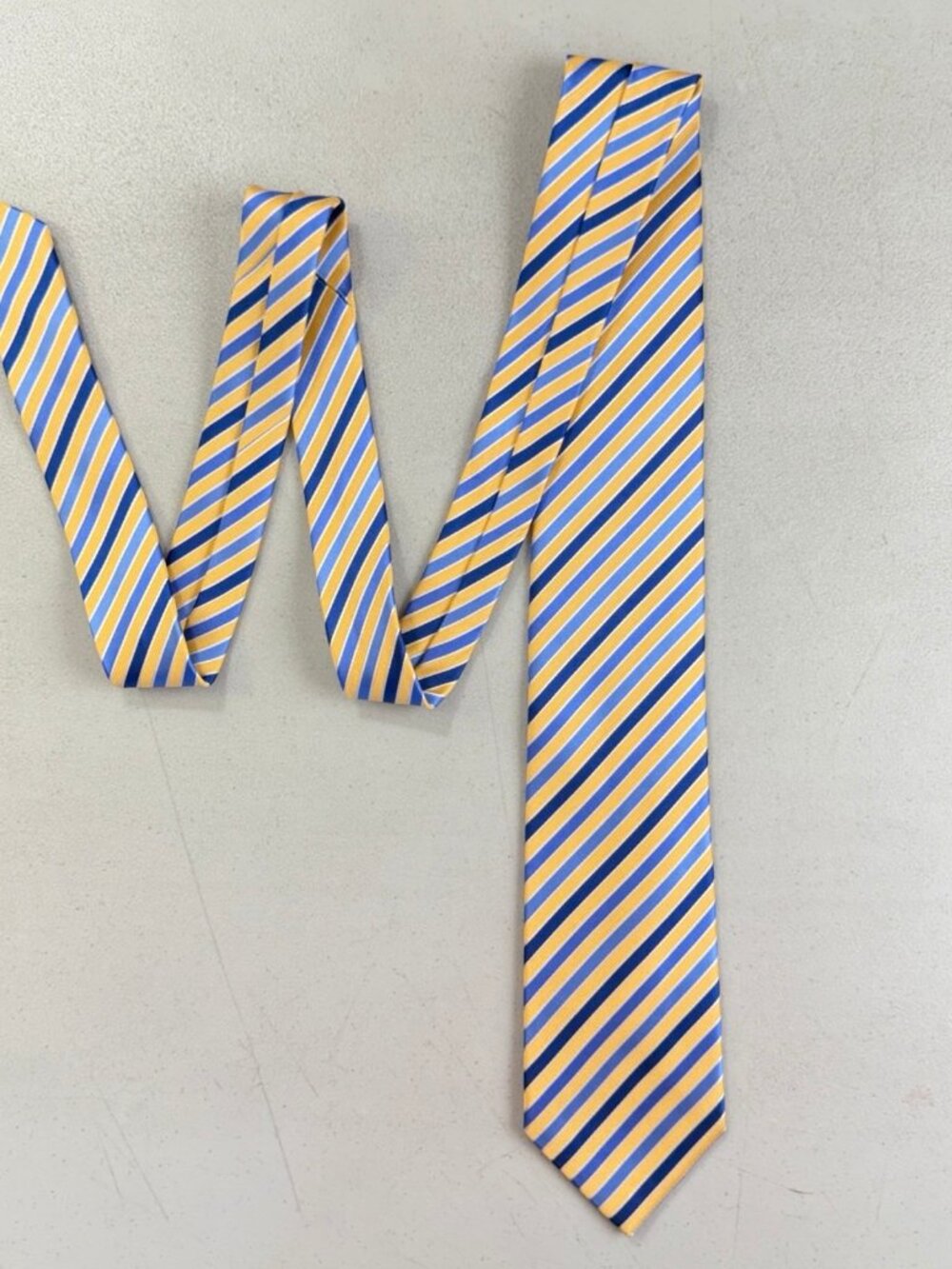 Vintage Striped Jacquard Silk Tie 90s Diagonal Prep Shcool Necktie Yellow/Blue - Picture 2 of 3